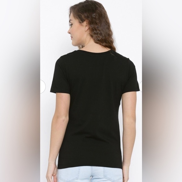 FOREVER 21 Womens Black Solid V-Neck Graphic T-shirt with pocket Small Cotton - Picture 3 of 16